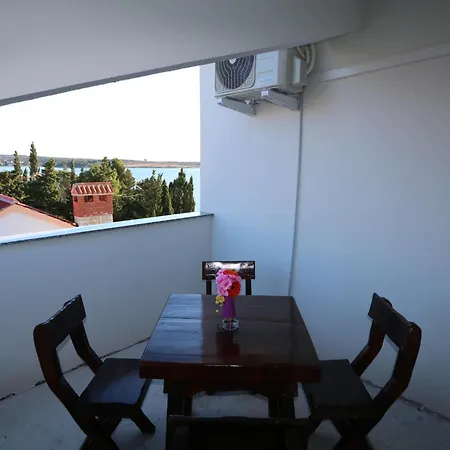 Antodo Apartment Novalja Exterior photo