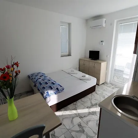 Antodo Apartment Novalja Exterior photo