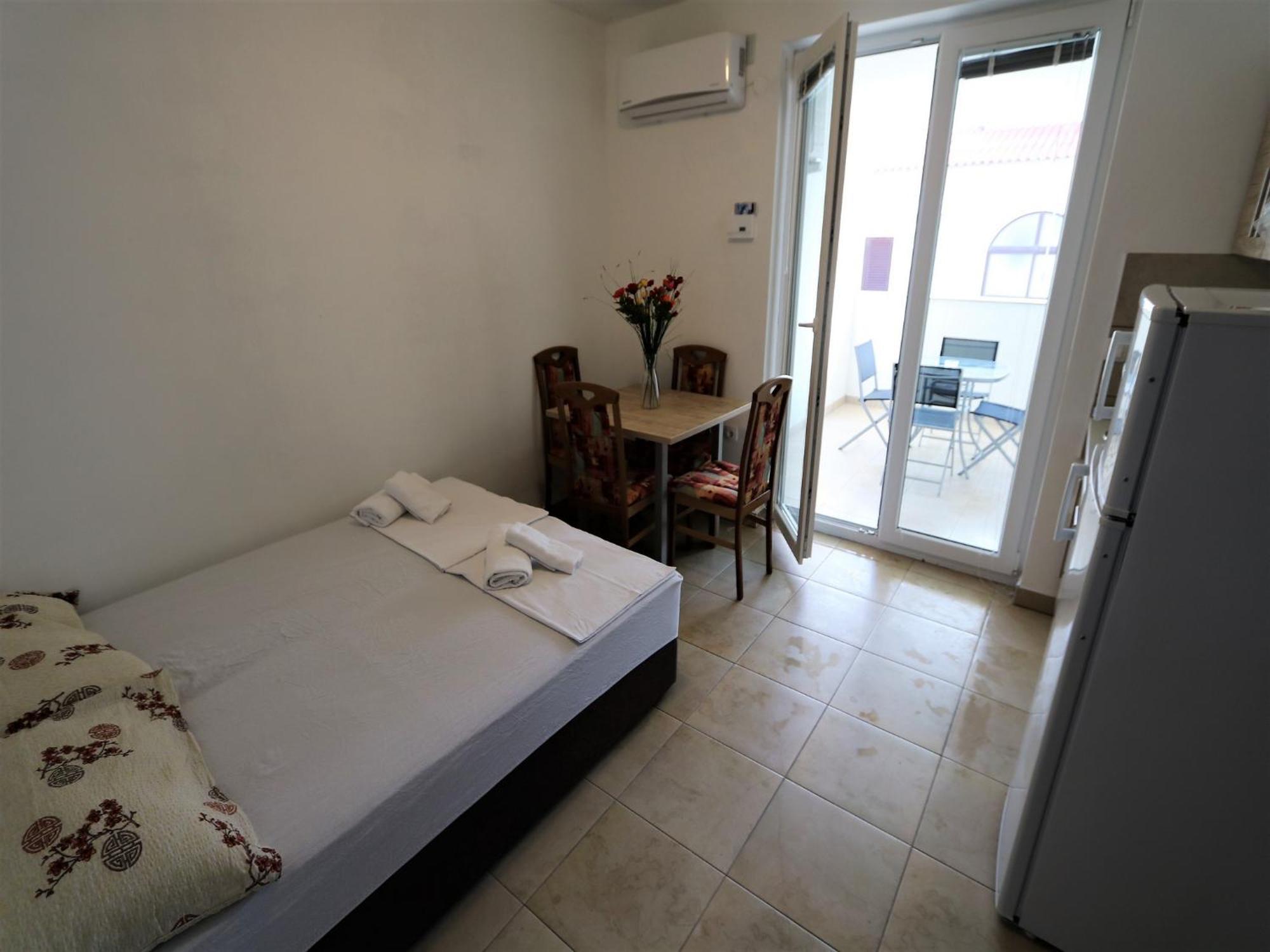 Antodo Apartma Novalja