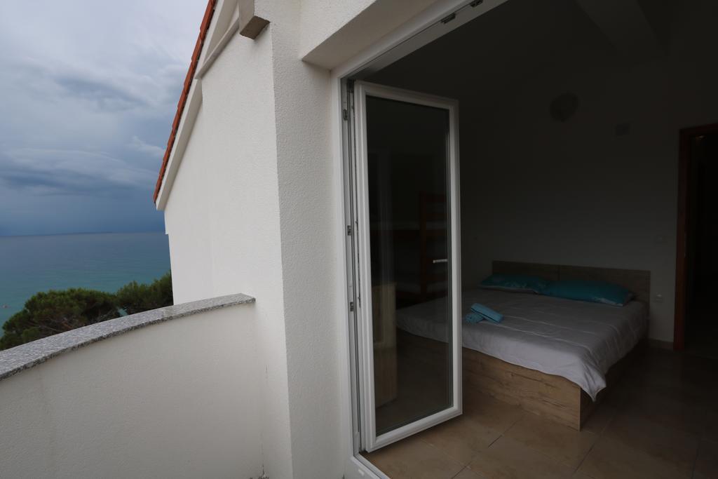 Apartma Antodo *