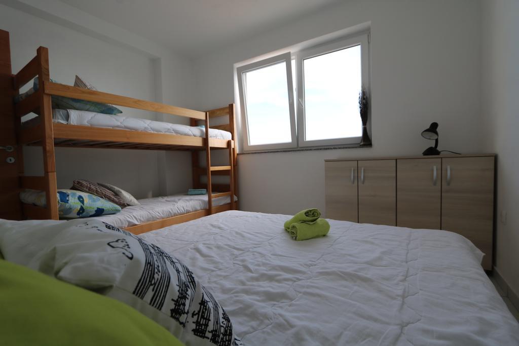 Apartma Antodo *