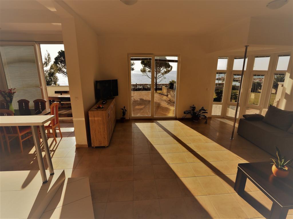 Apartma Antodo Novalja